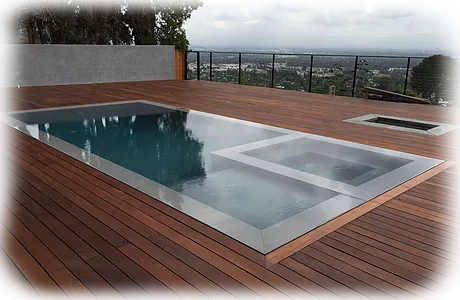 piscina tipo sfioro